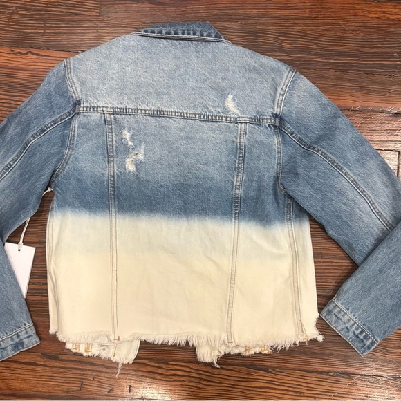 NWT Vervet women’s Denim Classic Fit Ombrè Distressed Jacket Sz Xs - Picture 2 of 5